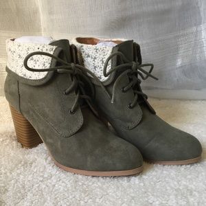 Adorable Chunky Heel